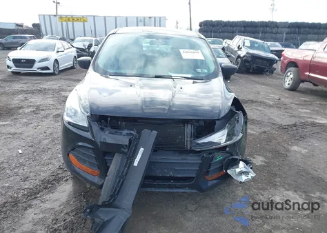 2016 Ford Escape S z USA, uszkodzony, nr VIN 1FMCU0F71GUB29188